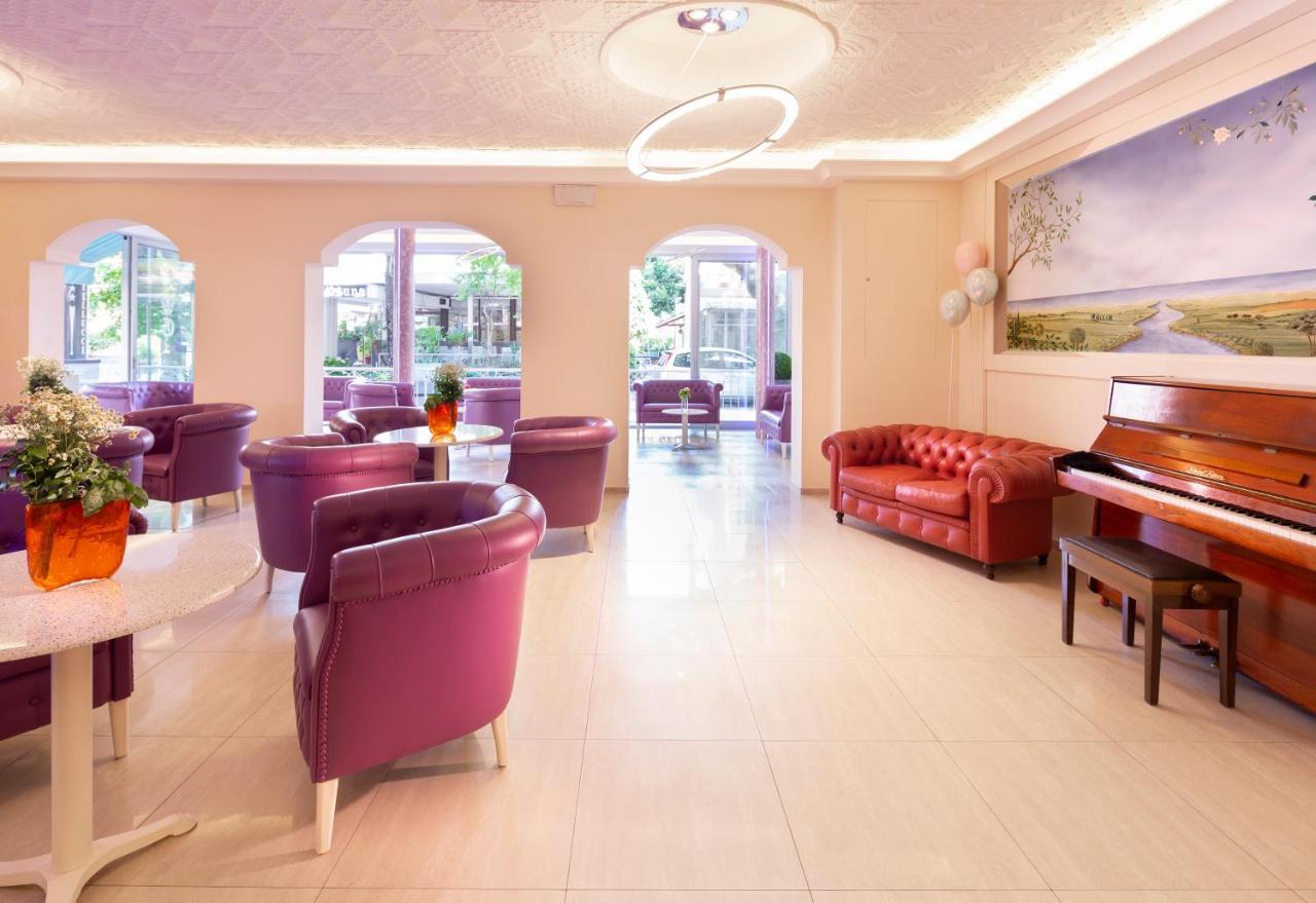 Hotel Castellucci Bellaria-Igea Marina Bagian luar foto