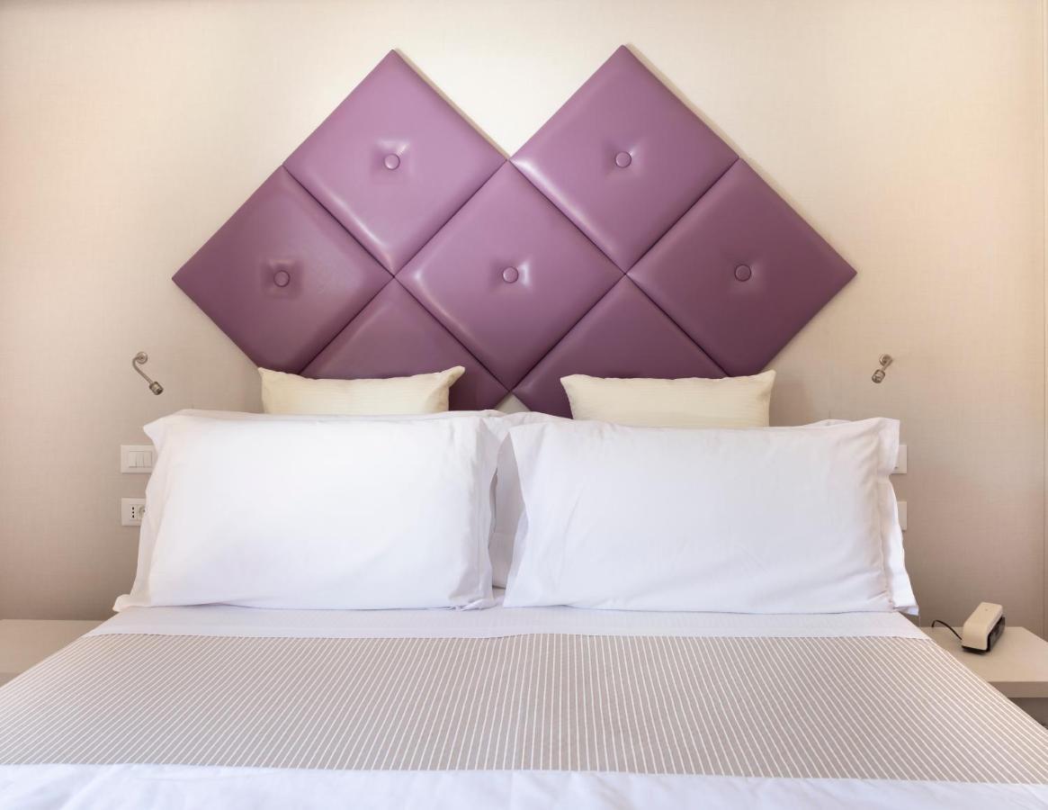 Hotel Castellucci Bellaria-Igea Marina Bagian luar foto