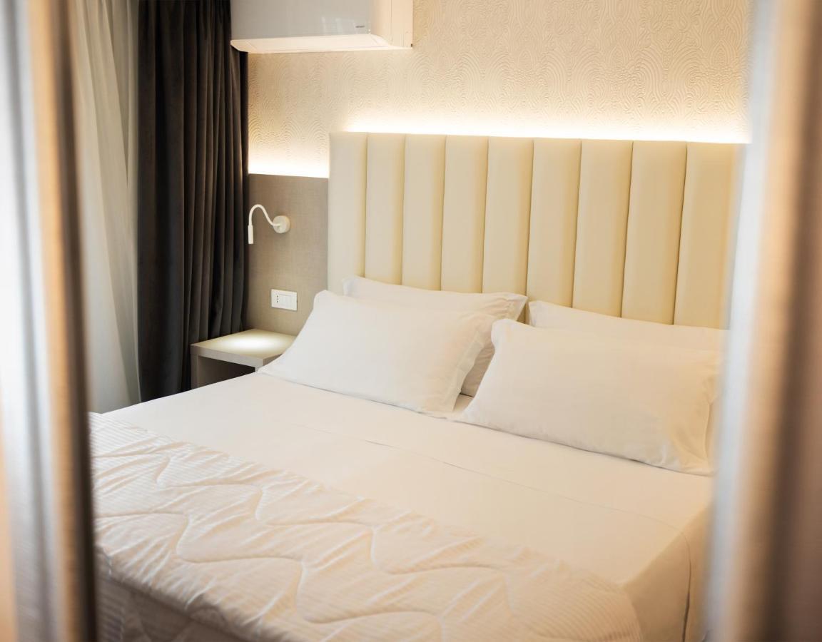 Hotel Castellucci Bellaria-Igea Marina Bagian luar foto