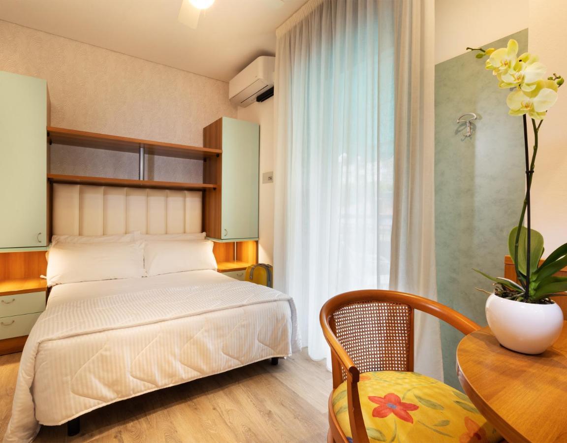 Hotel Castellucci Bellaria-Igea Marina Bagian luar foto